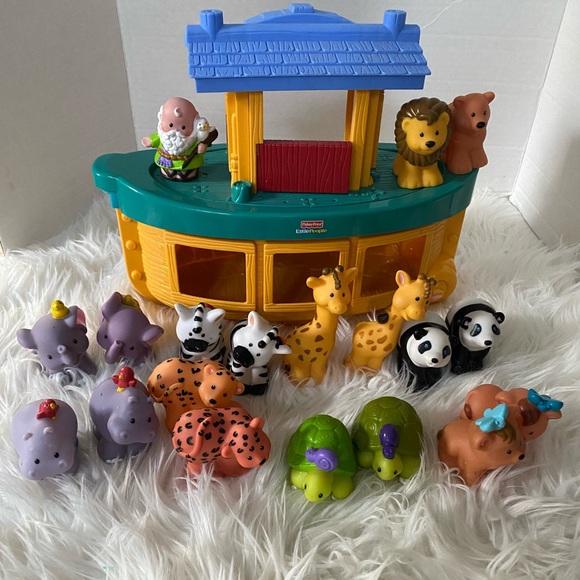Fisher-Price Other - Fisher- Price Little People Noah’s Ark Playset
